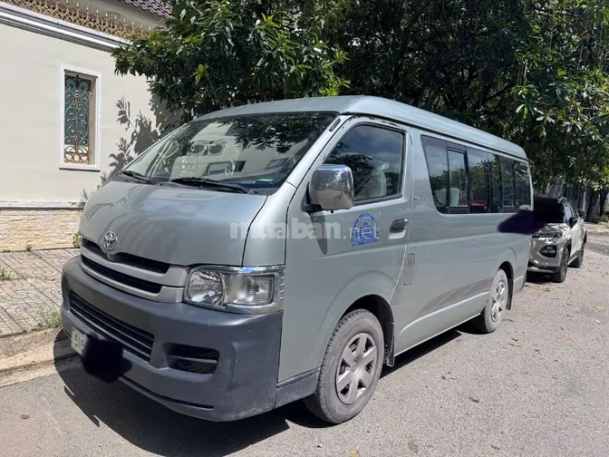 Toyota Hiace VAN 5 chỗ, 850kg, máy xăng - 2009 - sẵn xe giao ngay
