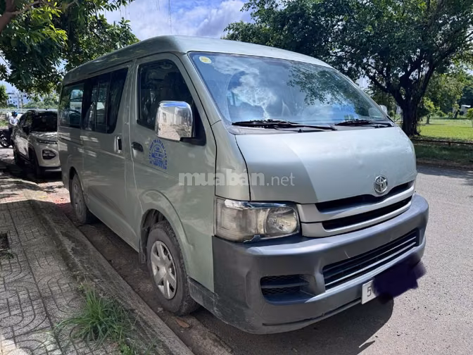 Toyota Hiace VAN 5 chỗ, 850kg, máy xăng - 2009 - sẵn xe giao ngay