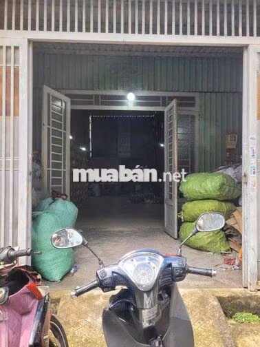 cho thuê kho xưởng chứa hàng1/ ngắn phạm thị nghỉ sát kcn xe tải 10T