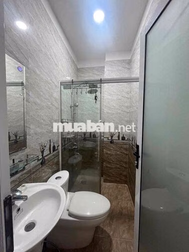 💰💰💰 TRỆT LỬNG 3LẦU: 4PN 5WC - HẺM 6m, ĐƯỜNG SỐ 28, P6, GV