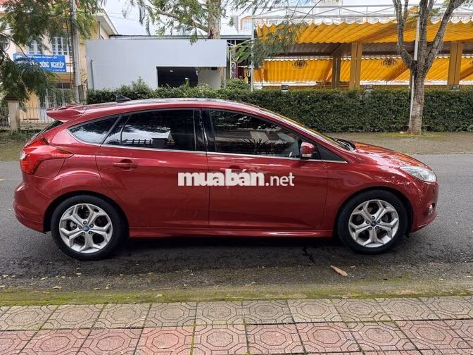 Ford Focus S 2015 Đỏ Mỹ