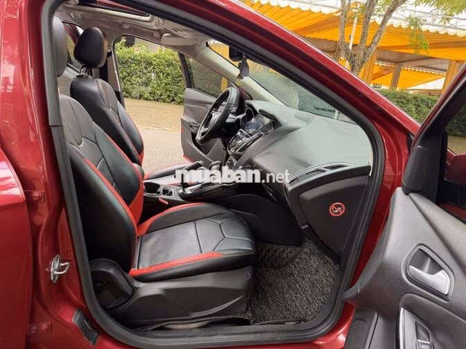Ford Focus S 2015 Đỏ Mỹ