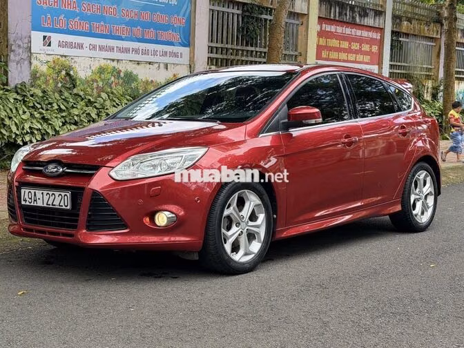 Ford Focus S 2015 Đỏ Mỹ