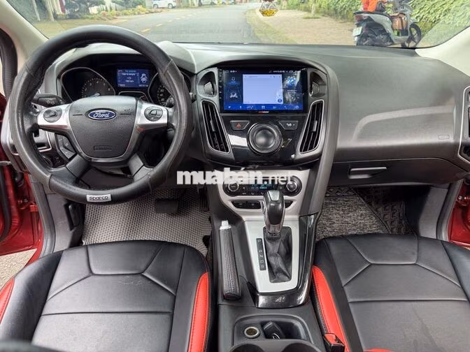 Ford Focus S 2015 Đỏ Mỹ
