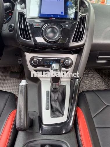 Ford Focus S 2015 Đỏ Mỹ