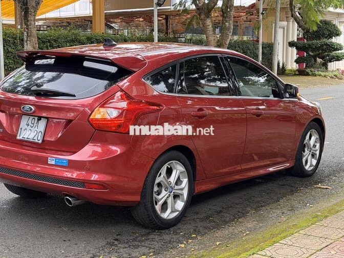 Ford Focus S 2015 Đỏ Mỹ