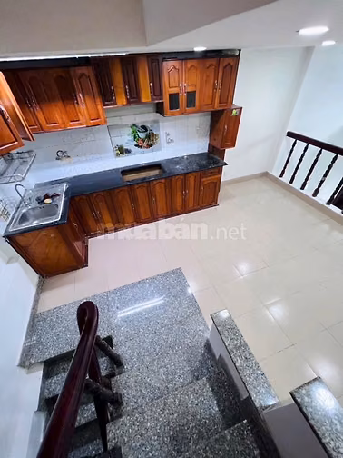 NGAY UBND BÌNH THẠNH - HẺM 2 XE HƠI NÉ NHAU - 7.X TỶ 