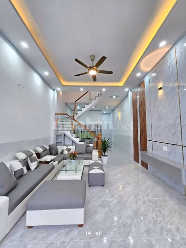Xuất Hiện Nhà 1Trệt1Lầu Mới Xây Gần Cổng 2 Sân Bay Biên Hòa, Chỉ 600tr
