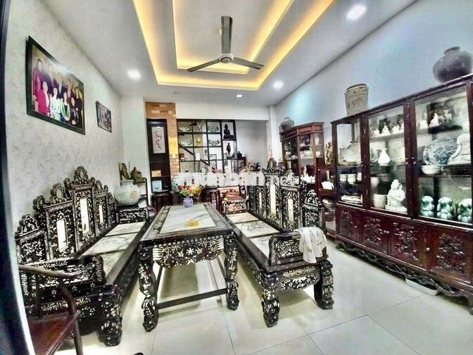 Nhà 1 Trệt 3 Lầu 5PN 4,2x23m KDC Kiều Đàm Gần Lottlemart Quận 7