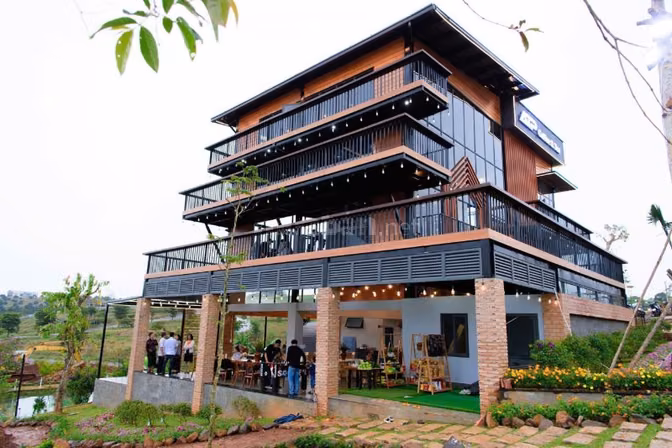 Gia đình cần bán gấp lô dất Bảo Lộc 500m2 sổ sẵn view hồ