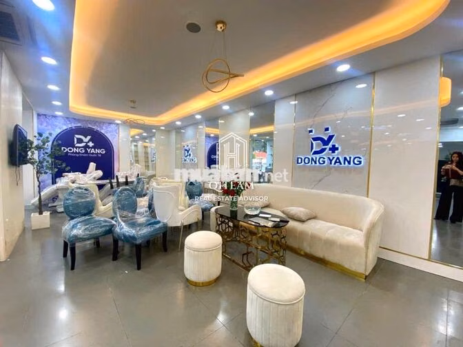 MẶT TIỀN NGUYỄN VĂN TRỖI - 18x20m - TRỆT LẦU - GIÁ THUÊ: 150 TRIỆU