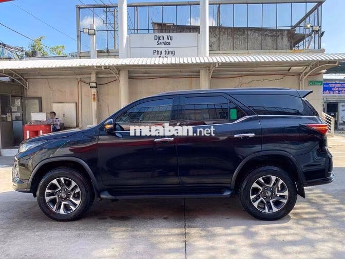 Bán Fortuner Legender 2022 Giá còn bớt HT Bank 70%