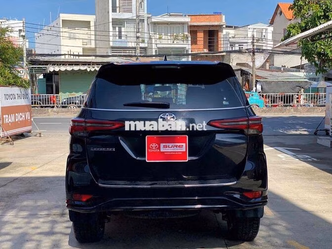 Bán Fortuner Legender 2022 Giá còn bớt HT Bank 70%