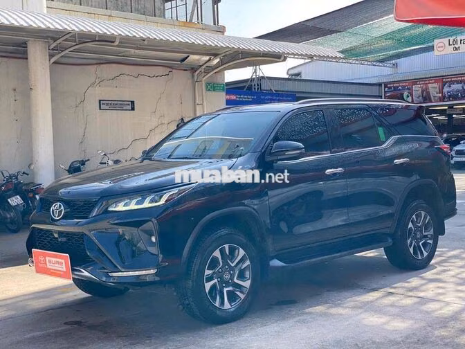 Bán Fortuner Legender 2022 Giá còn bớt HT Bank 70%