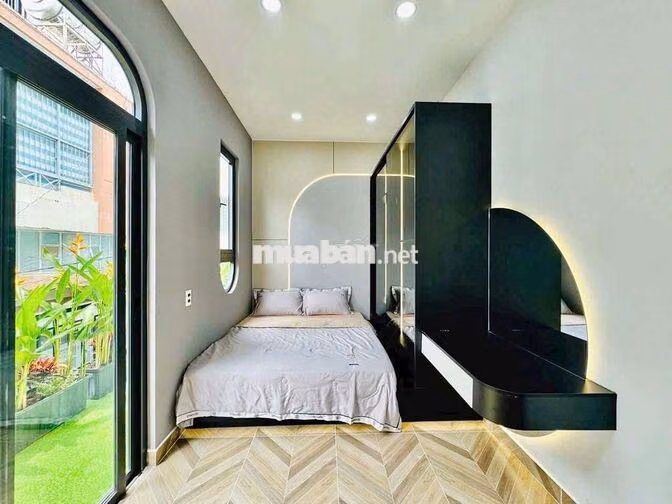 nhà mới sạch sẽ full nội thất cao cấp 