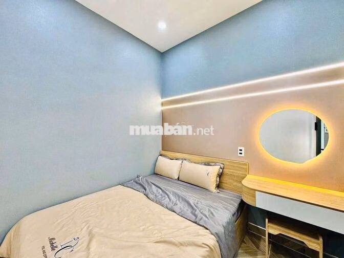 nhà mới sạch sẽ full nội thất cao cấp 