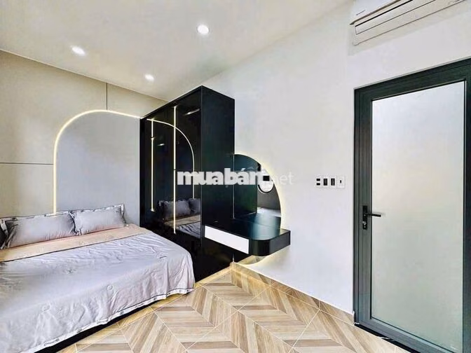 nhà mới sạch sẽ full nội thất cao cấp 