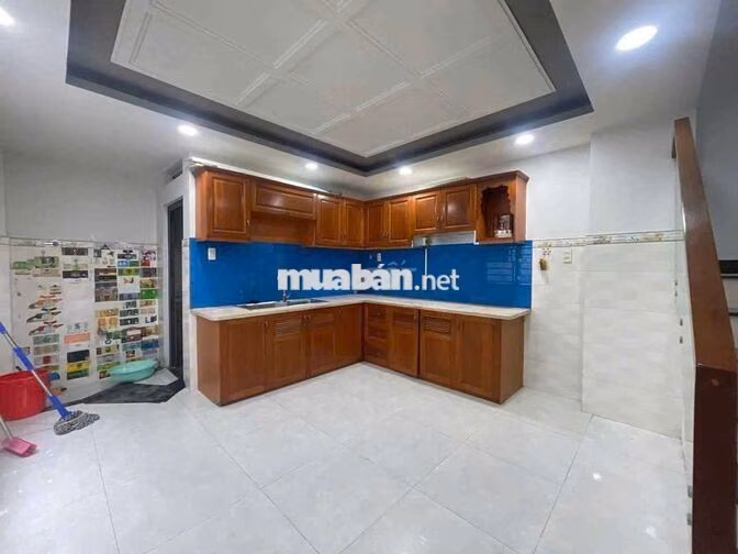 Nhà 1 Trệt 3 Lầu Sân Thượng 5PN 4x16m Hẻm Xe Hơi Huỳnh Tấn Phát