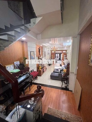 CHO THUÊ NHÀ 1/ TRƯỜNG CHINH 1 TRỆT 4 LẦU, DT 4×26 CÓ 6PN,6WC. HẺM 8M