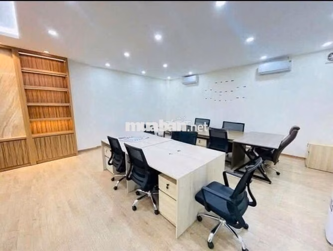 TÒA NHÀ MINI - 220B Nguyễn Trọng Tuyển, P.8, PN - Hầm Xe, Thang Máy