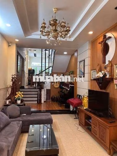 CHO THUÊ NHÀ 1/ TRƯỜNG CHINH 1 TRỆT 4 LẦU, DT 4×26 CÓ 6PN,6WC. HẺM 8M