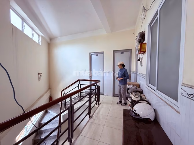Bán Vinhomes Hóc Môn đường 13m lề đường 3m ngang 5m dài 10m 4 tầng BT