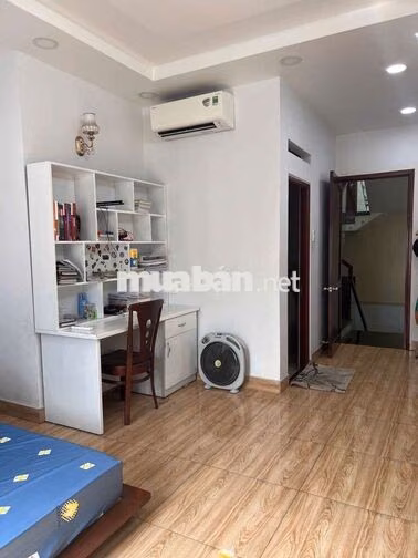 CHO THUÊ NHÀ 1/ TRƯỜNG CHINH 1 TRỆT 4 LẦU, DT 4×26 CÓ 6PN,6WC. HẺM 8M