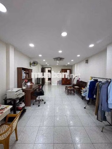 Nhà bán DT 4x25 .2 lầu sân thượng 5 phòng 4 wc P2 Q8