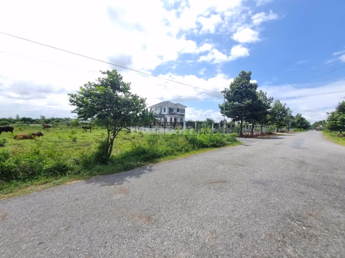 10x51 đường nhựa Phước Thạnh, nằm giữa 2 KCN. 1,4 tỷ TL 