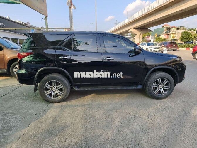 Toyota Fortuner 2022 Dầu Số tự động 80000 km Đen