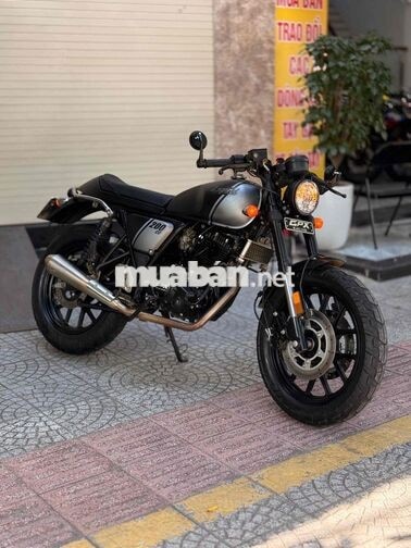 GPX Legend 200 Cafe Racer