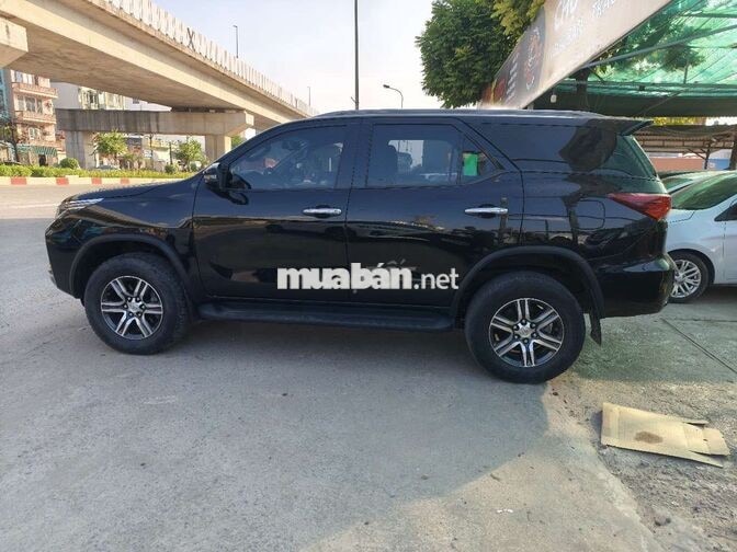 Toyota Fortuner 2022 Dầu Số tự động 80000 km Đen