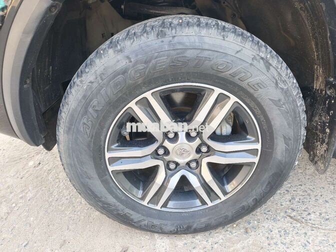 Toyota Fortuner 2022 Dầu Số tự động 80000 km Đen