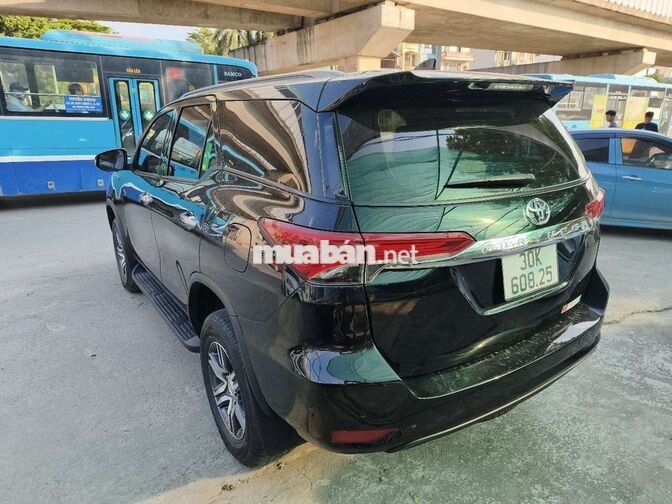 Toyota Fortuner 2022 Dầu Số tự động 80000 km Đen