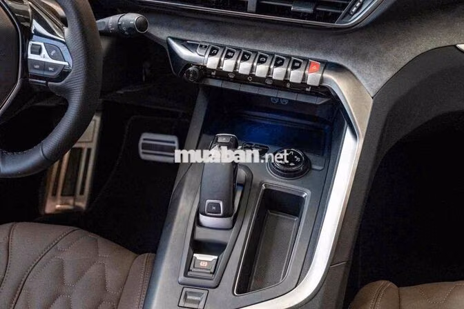 Peugeot 5008 2026 1.6L Turbo Đen
