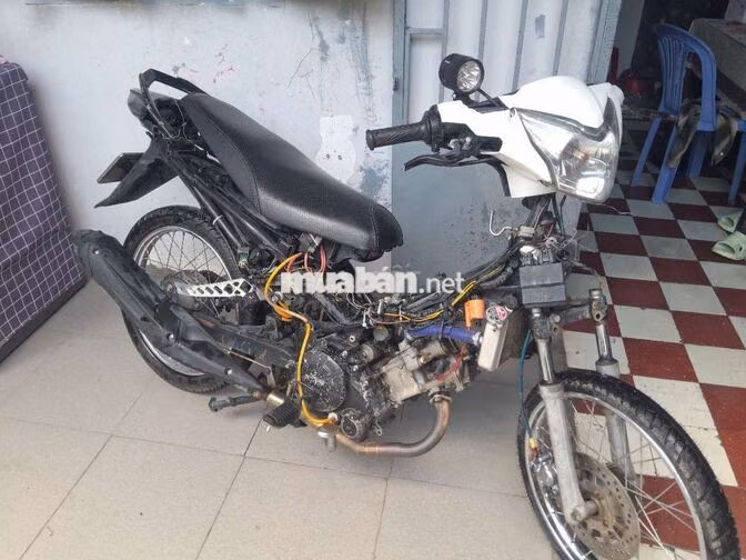 Yamaha Exciter 135 Trắng giá 3tr200k ae tự hiểu