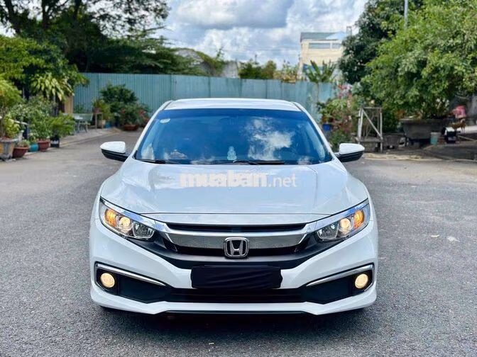 Honda Civic 2019 1.8E - 74000 km siêu đẹp