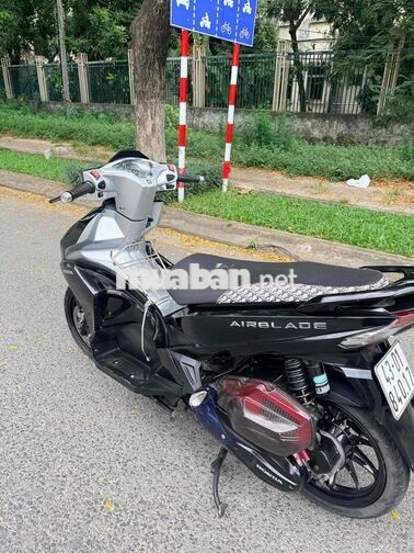 Chính chủ cần bán xe Honda Air Blade 2019 rin êm