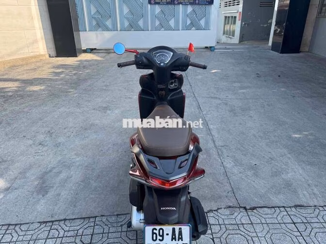 Honda Vision 2025 Khoá SMK Đỏ đen