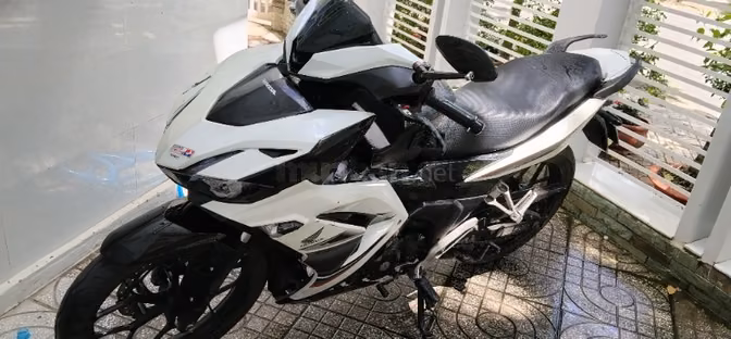 Winner X 2022 màu trắng, 22.000km, bảo dưỡng đầy đủ.