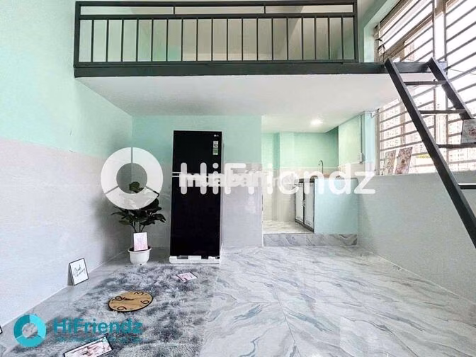 PHÒNG CÓ GÁC LỬNG CỬA SỔ THOÁNG SÁT ĐH VĂN HIẾN - TIỆN ĐI TRUNG TÂM