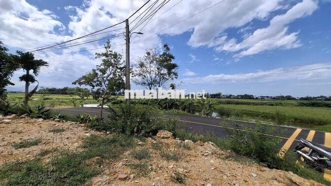 Chính chủ bán đất Mặt Tiền đường 75m lô góc 144m2 Hòa Tiến 