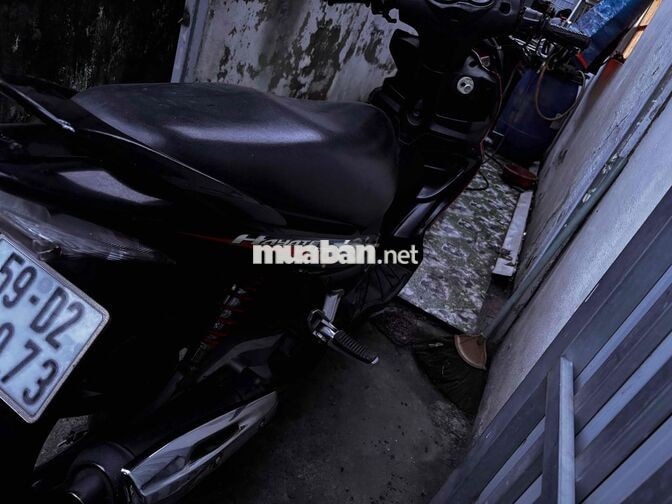 Suzuki Hayate 125 2024 Đỏ đen