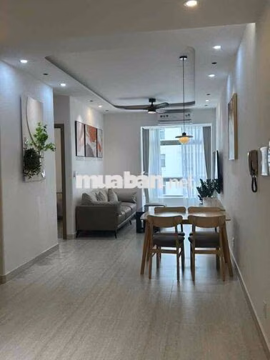 cho thuê SKY GARDEN 3 3PN2WC 81m2 phú mỹ hưng chỉ 18tr/tháng