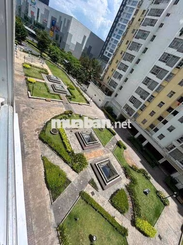 cho thuê SKY GARDEN 3 3PN2WC 81m2 phú mỹ hưng chỉ 18tr/tháng