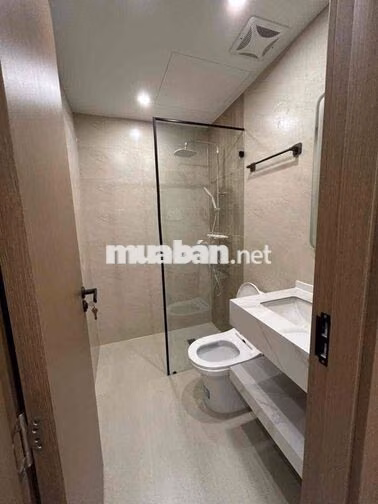 cho thuê SKY GARDEN 3 3PN2WC 81m2 phú mỹ hưng chỉ 18tr/tháng