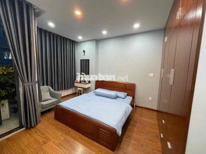🔥 Nhà khu Tên Lửa 4x18,3.5 tấm,4 phòng full nội thất