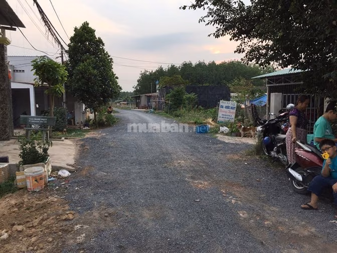 Bán gấp khu trọ 5 phòng, Tân Phú Trung, 1 tỷ 350 , Gần BV Xuyên Á