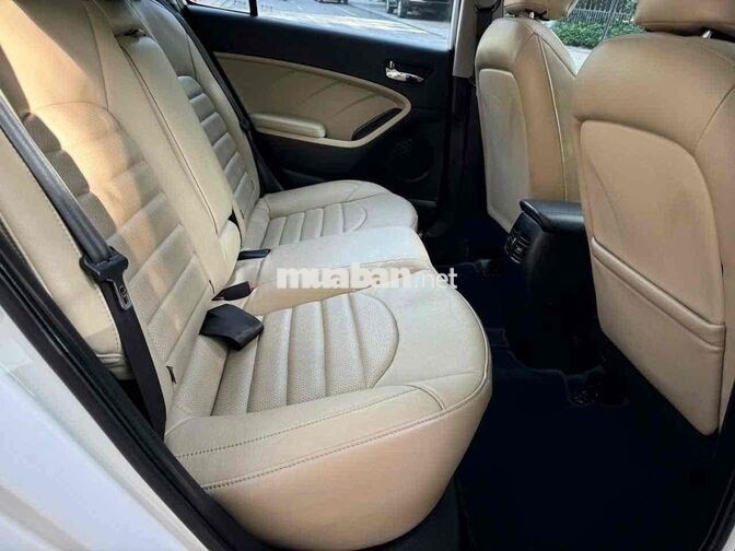 KIA CERATO 2.0L SX 2016 Trắng 10 vạn km