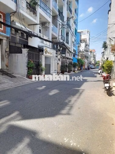 Phòng trọ 35m2 tại đường Đồng Nai, Q10, giá 4.4 triệu